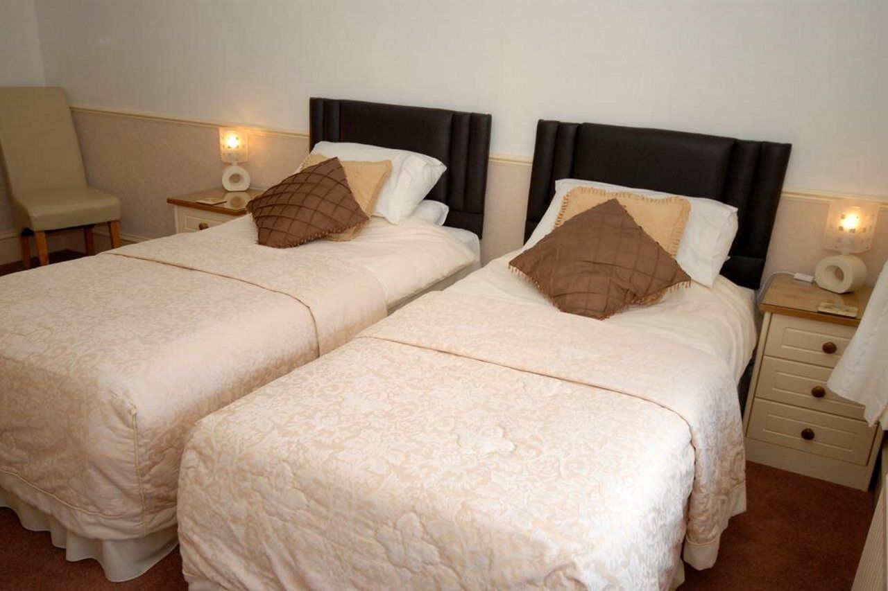 Crown Lodge Torquay Esterno foto